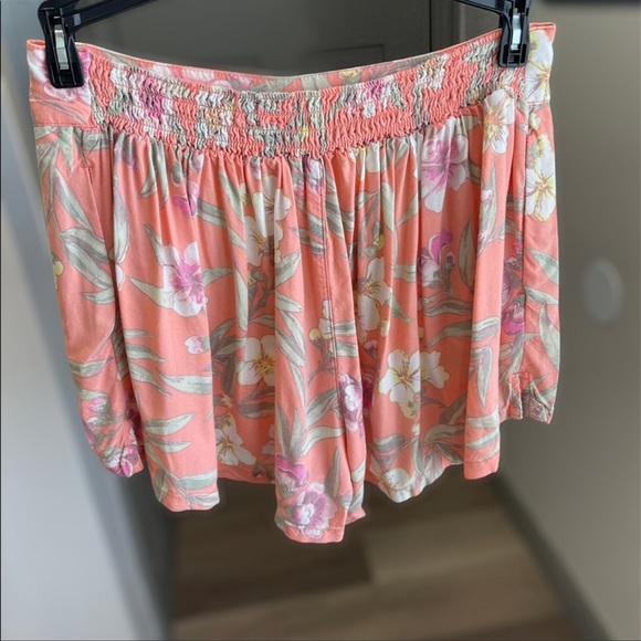 American Eagle Shorts Size Medium - Picture 2 of 2